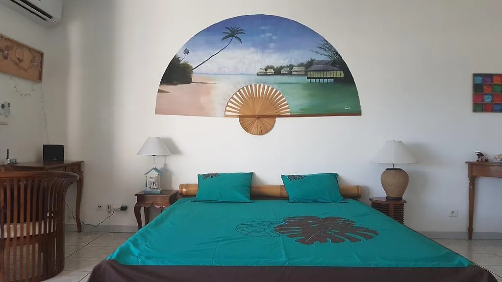 Studio In Te Rai Ninamu Building Appartement Faaa